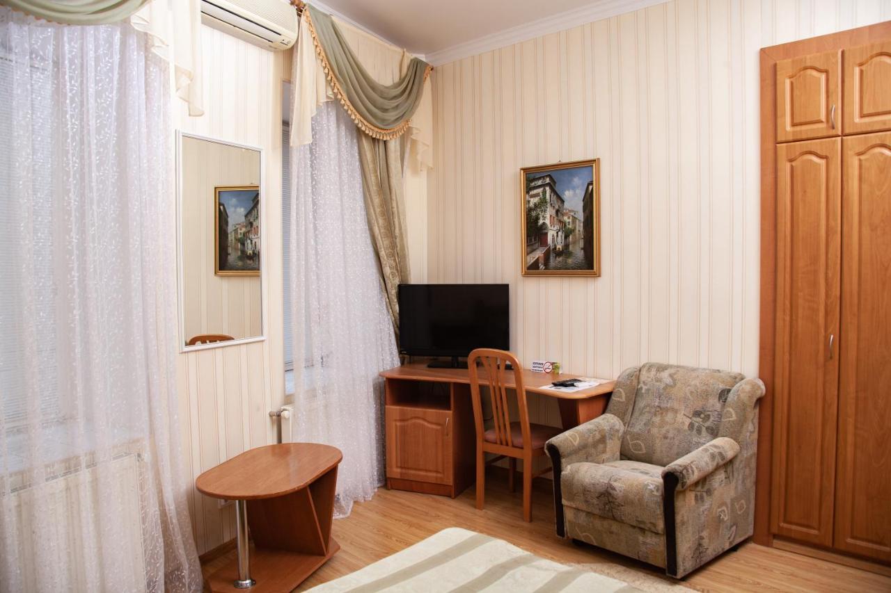 Piligrim 1 Hotel Nikolayev Ngoại thất bức ảnh