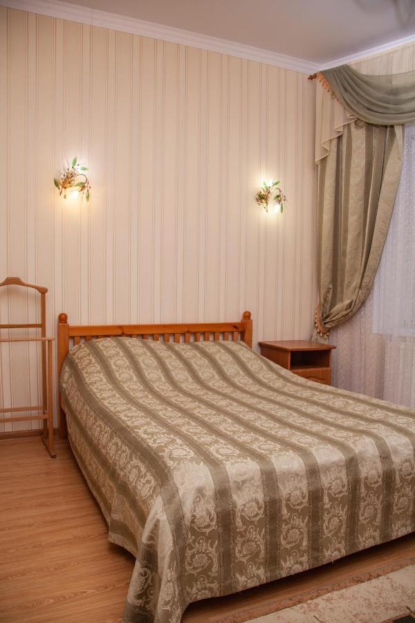 Piligrim 1 Hotel Nikolayev Ngoại thất bức ảnh