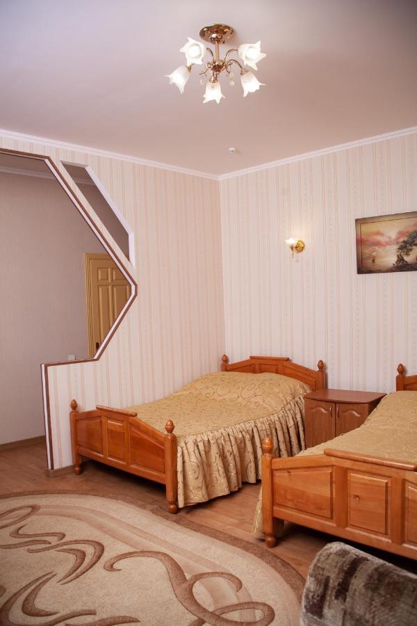 Piligrim 1 Hotel Nikolayev Ngoại thất bức ảnh