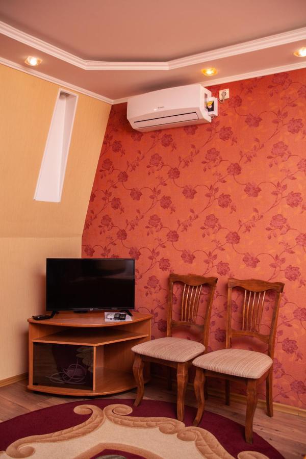 Piligrim 1 Hotel Nikolayev Ngoại thất bức ảnh