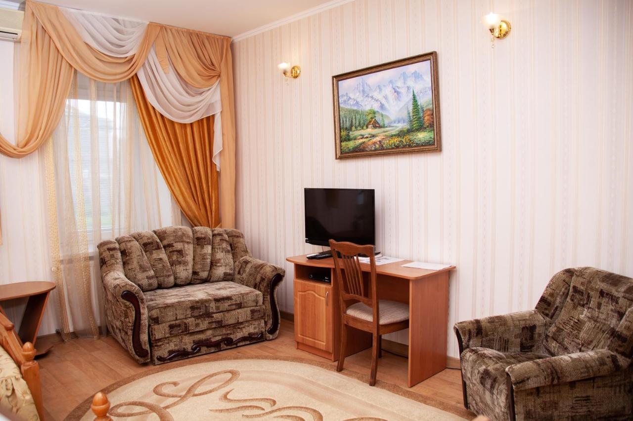Piligrim 1 Hotel Nikolayev Ngoại thất bức ảnh